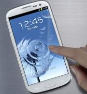 Представлен флагманский смартфон Samsung Galaxy S III