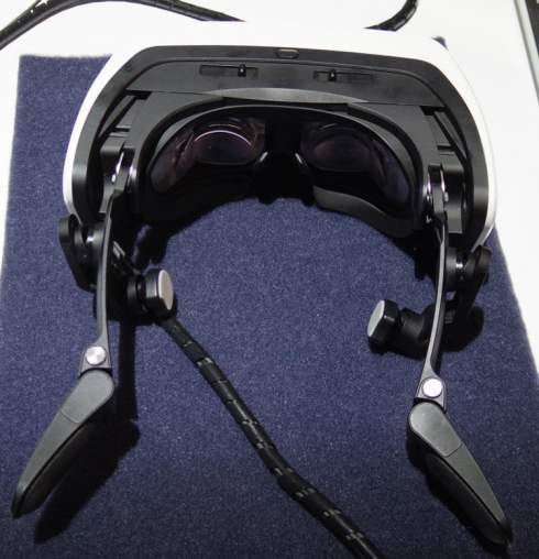 В Panasonic создан VR-шлем со сверхшироким углом обзора