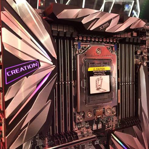 AMD  : 32- Ryzen Threadripper 2   