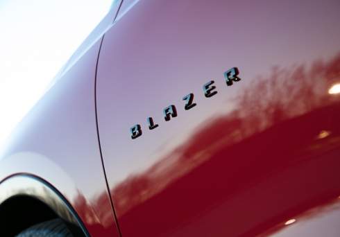 Внедорожник Chevrolet Blazer возродился в виде кроссовера