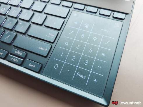 ASUS    ZenBook Pro Duo   4K-