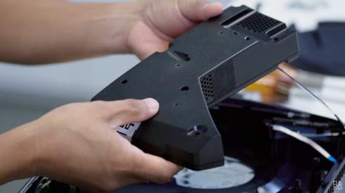 Sony разобрала PlayStation 5: жидкий металл, «турбина», незаменяемый SSD и прочее