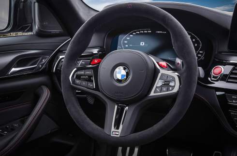635       : BMW   M5 CS