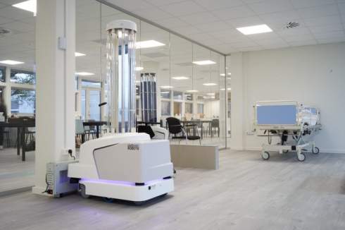 Первые страны ЕС получили роботов для дезинфекции больниц, купленных за средства блока