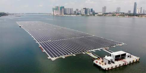 В Сингапуре завершено строительство одной из первых плавучих солнечных электростанций