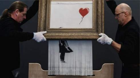 Картина Бэнкси «Любовь в мусорном баке» продана за рекордные 16 млн фунтов