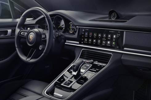 У Porsche Panamera появилась богатая версия Platinum