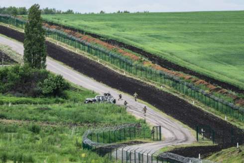 Интеллектуальная граница: Как строят стену на границе с Россией и Беларусью