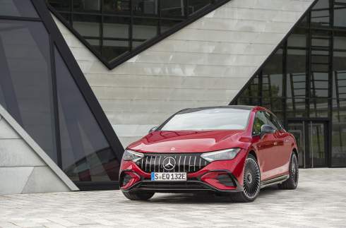 476 и 626 л.с.: электрокар Mercedes-AMG EQE дебютировал в двух версиях