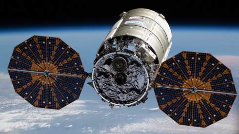 Американский грузовой корабль Cygnus впервые скорректировал орбиту МКС 