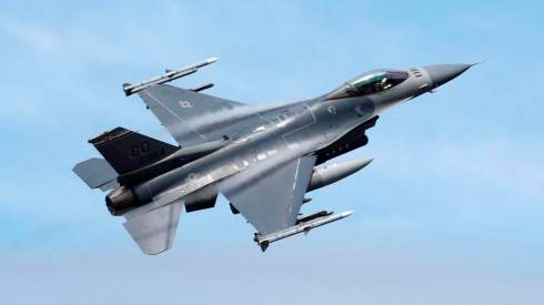 Кулеба заявив, що друзі України «взяли в роботу» постачання літаків F-16