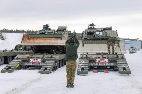 Україна отримала від Норвегії вісім танків Leopard 2 і допомоміжні машини