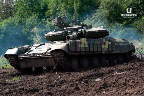 У Польщі відкрився центр ремонту Т-64 для України