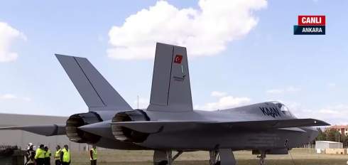 Майбутній турецький винищувач TF-X може отримати українські двигуни
