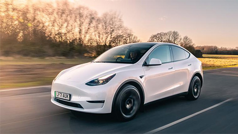 Tesla Model Y став першим в історії електромобілем, який очолив список найбільш продаваних машин у Європі за підсумками півріччя