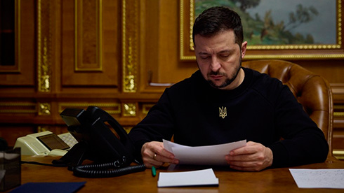 Зеленський підписав закон про страхування інвестицій від воєнних ризиків