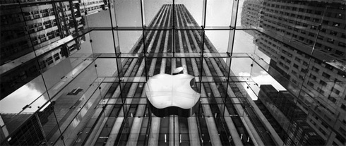 Мін'юст США подав позов проти Apple, звинувативши компанію в монополізації ринку смартфонів