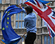 ЄС хоче домовитись із Британією про спрощення подорожей для молоді