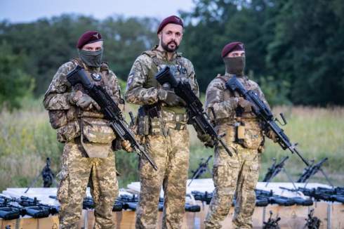 Британія не переходитиме на новий калібр вслід за США, а просто шукатиме оновлений кулемет для своєї армії