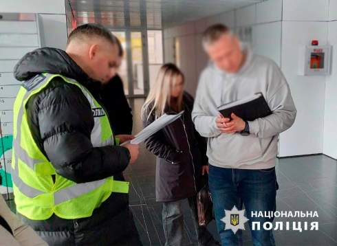 Нацполіція і СБУ прийшли з обшуками до найбільших виробників ліків у Києві
