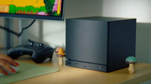 Steam Machine: Valve   ,  Xbox  PlayStation